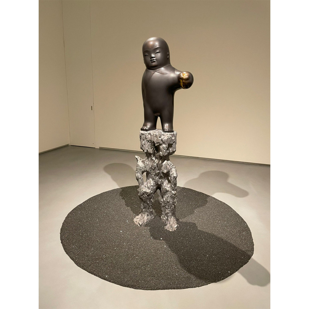 其中有物 / 李真 Li Chen / 2021 / 銅 B0ronze / 59x39x189.5cm 其中有物 / 李真 Li Chen / 2021 / 銅 B0ronze / 59x39x189.5cm