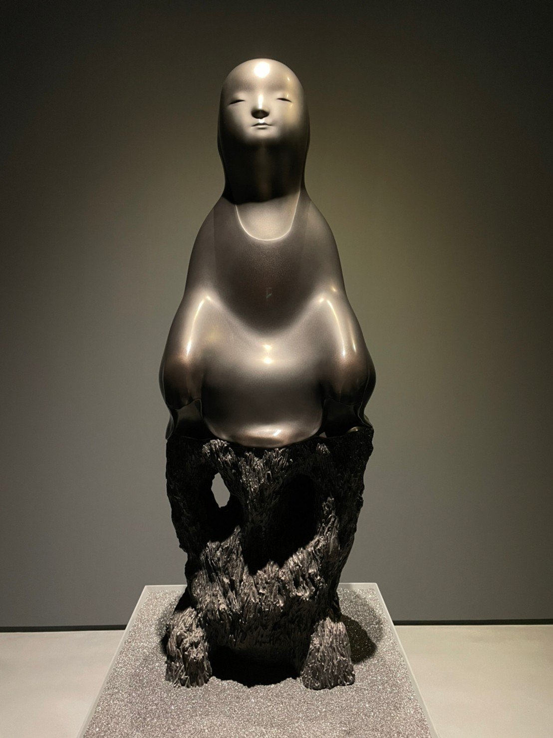 金身 / 李真 Li Chen / 2021 / 銅 Bronze / 41x33x119cm 金身 / 李真 Li Chen / 2021 / 銅 Bronze / 41x33x119cm