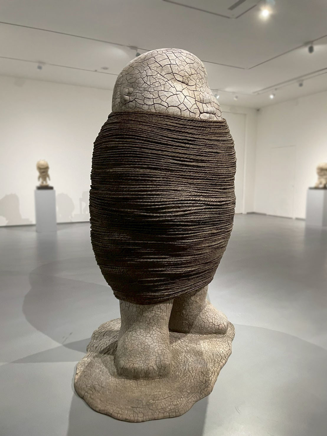 亞洲藝術中心 Asia Art Center | 李真 Li Chen：光纖之一 / 2012 / 泥土、木塊、麻繩 / 135x116x220cm